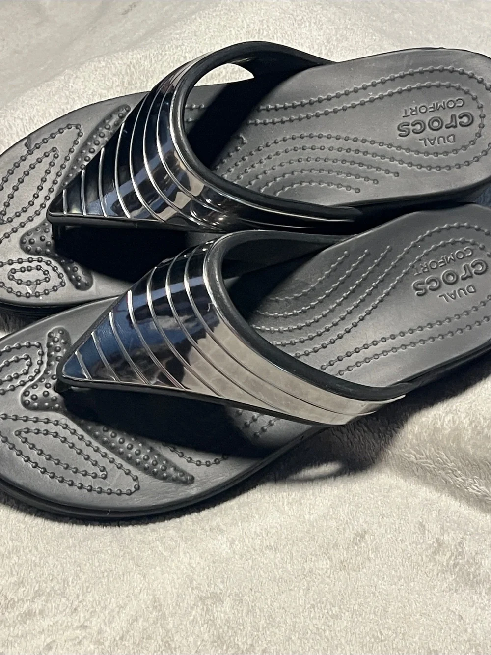 Crocs,Monterey Metallic Wedge Flip